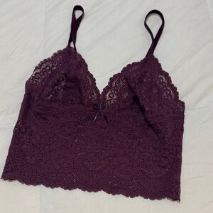 Victoria’s Secrets Lace Bralette in Deep Purple Wine - Sz Small
